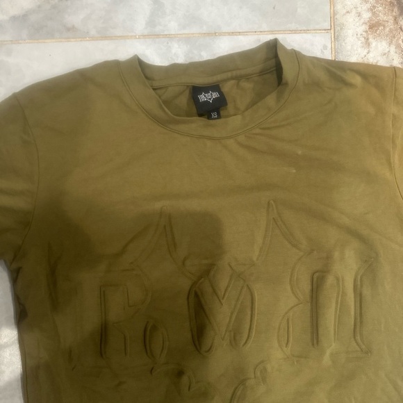 Ed Hardy Olive Embossed T-Shirt - Picture 2 of 4